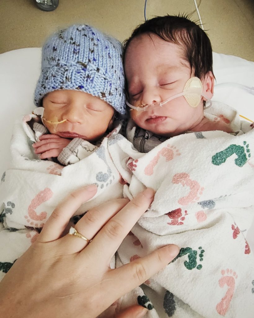 fraternal twin boys NICU preemie 33 weeks oxygen feeding tube fresh 48