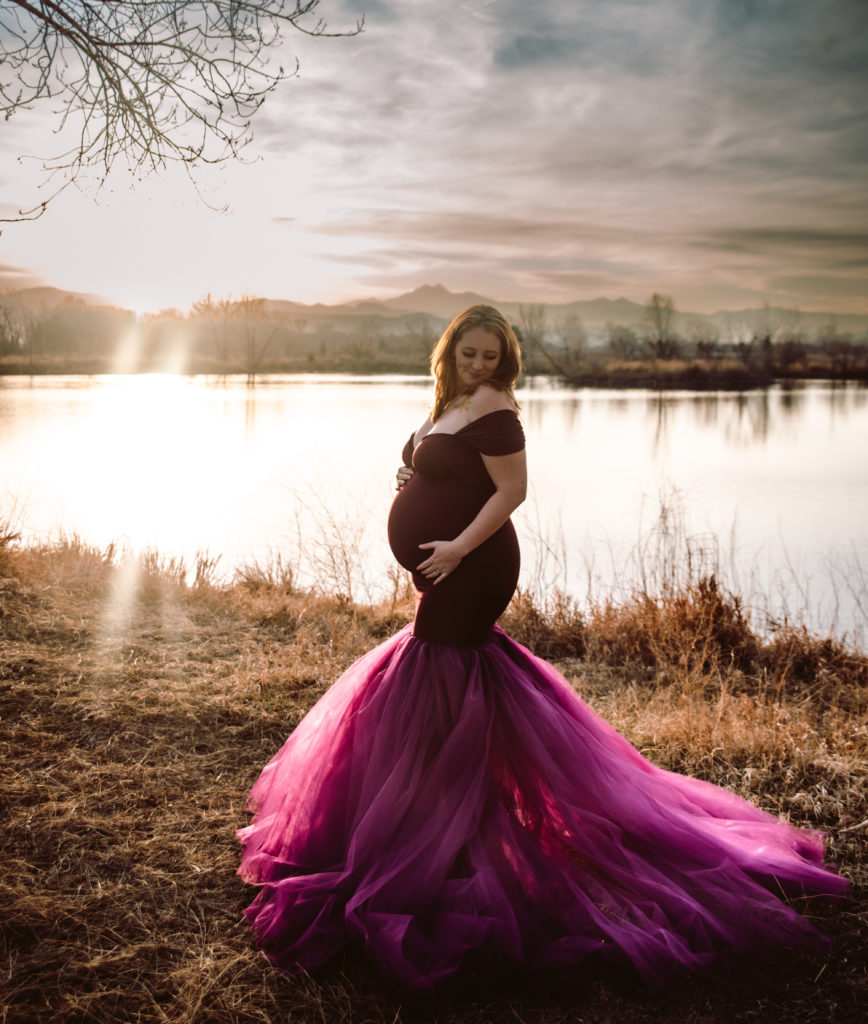 purple Chicaboo Ariel gown twin maternity photo
amyquinnphotographyandbirth.com