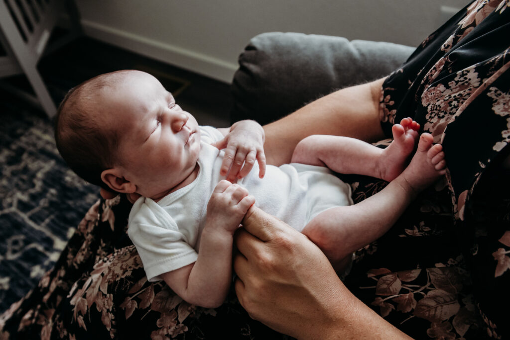 baby led posing photo session